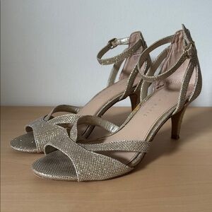 Kelly & Katie gold high heels sz 7.5
